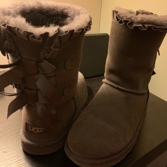 uggs youth